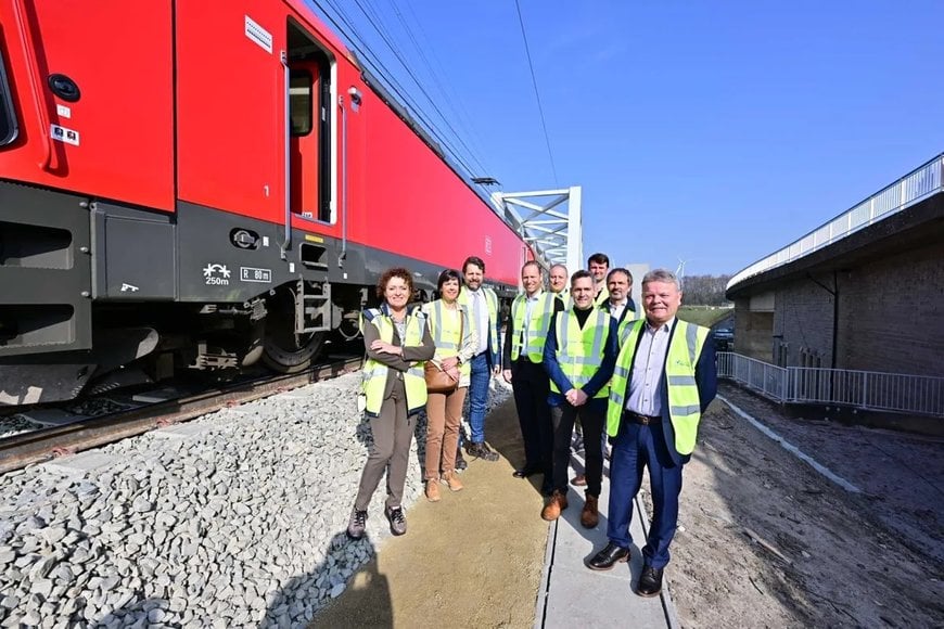 1ste elektrische trein op spoorlijn Genk Goederen - Bilzen